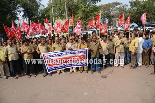 cpim protest